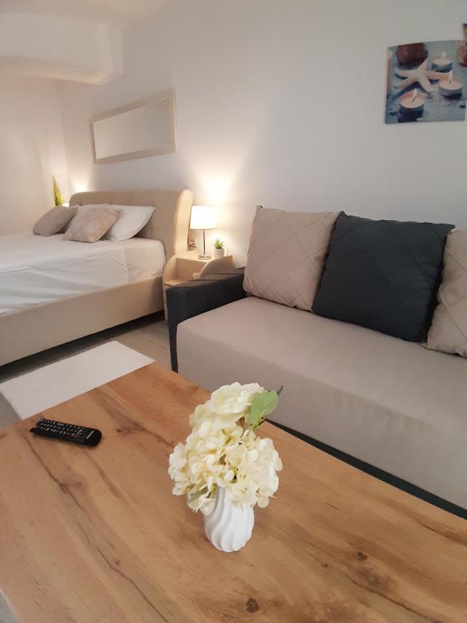 Alex Sofi Studio Năvodari Exteriér fotografie